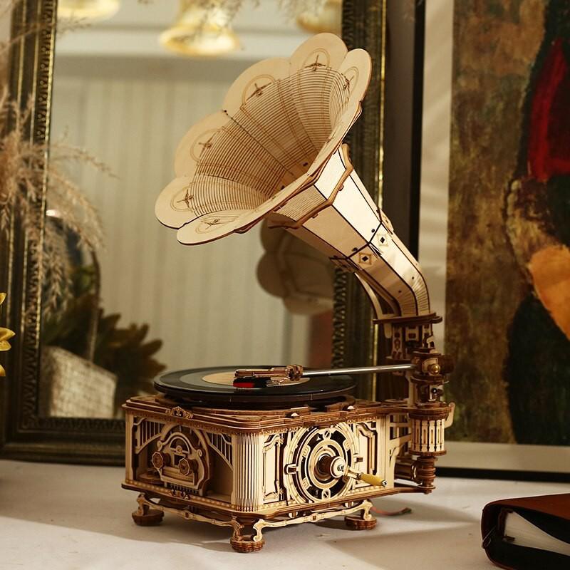 Mô hình Cơ động học Máy nghe nhạc cổ điển Classic Gramophone LKB01