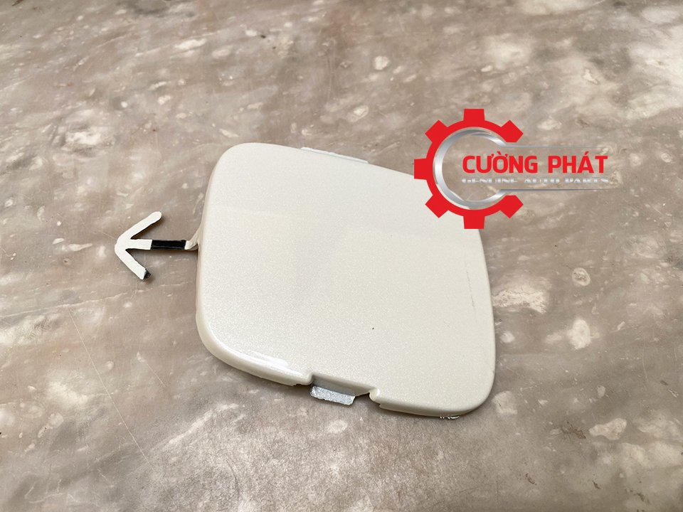 Ốp lỗ móc kéo Mitsubishi Attrage 2015-2019 mã 6400F205