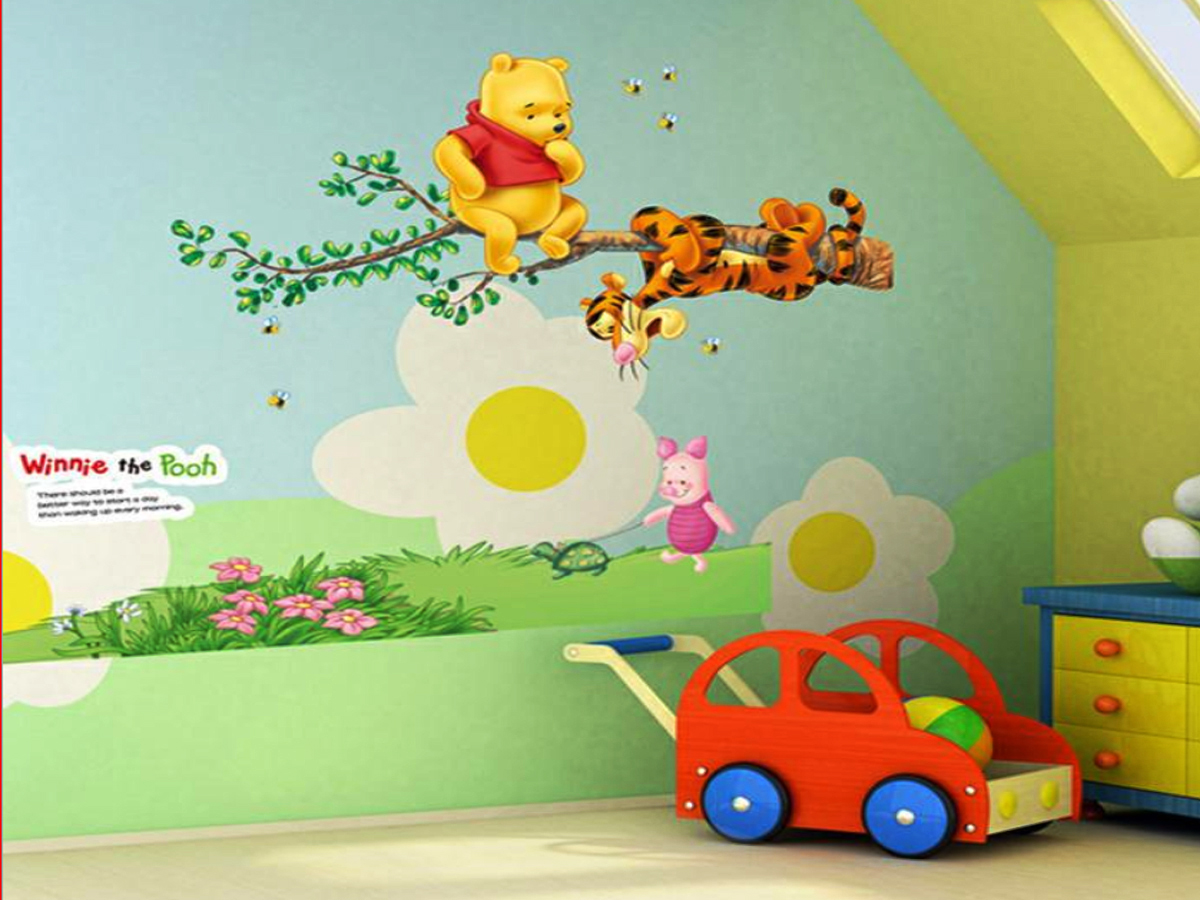 DECAL DÁN TƯỜNG GẤU POOH VÀ TIGER TRÈO CÂY TÌM MẬT