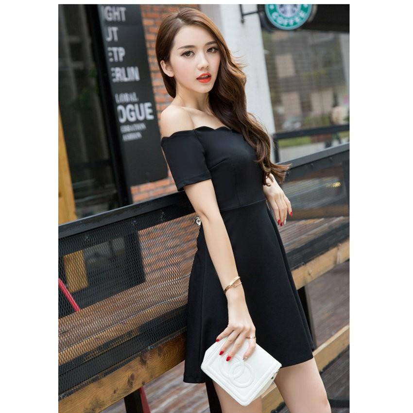 Đầm Xòe Trễ Vai Hàng Nhập Quảng Châu lên form chuẩn. Đầm thích hợp cho chị em đi chơi,đi tiệc