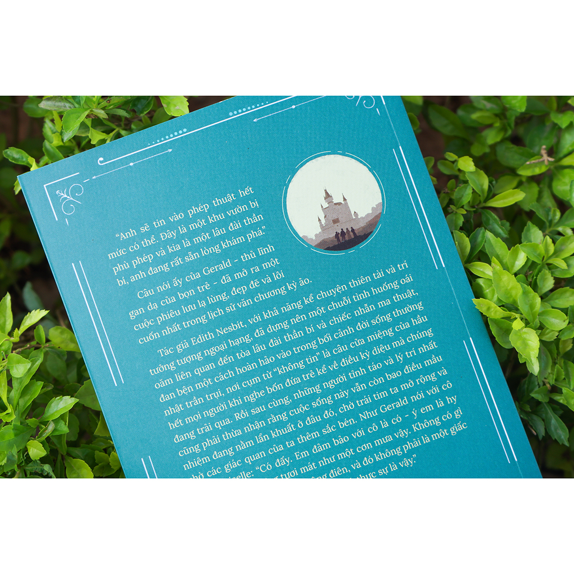 Lâu Đài Thần Bí