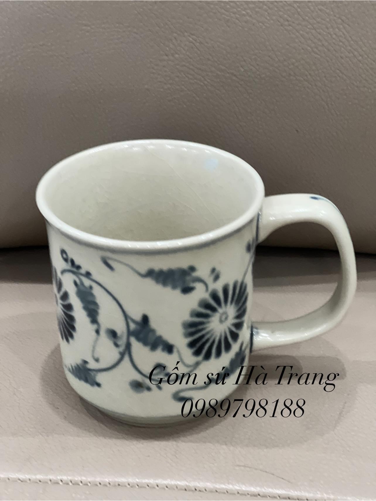 Cốc sứ Bát Tràng dung tích 250ml men rạn vẽ tay xuất dư hoạ tiết cúc