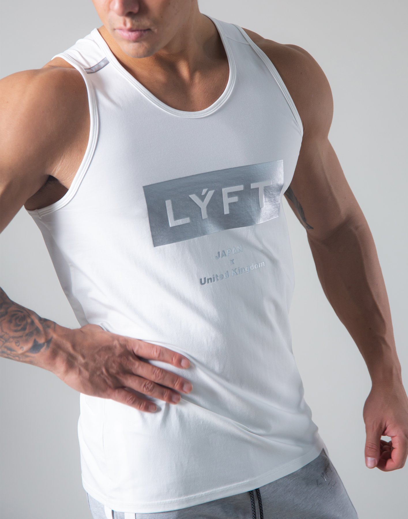 Áo tanktops gym nam hàng nhập khẩu LYFT-BX09 - Mẫu áo siêu hot mùa hè này, phiên bản logo LYFT phản quang