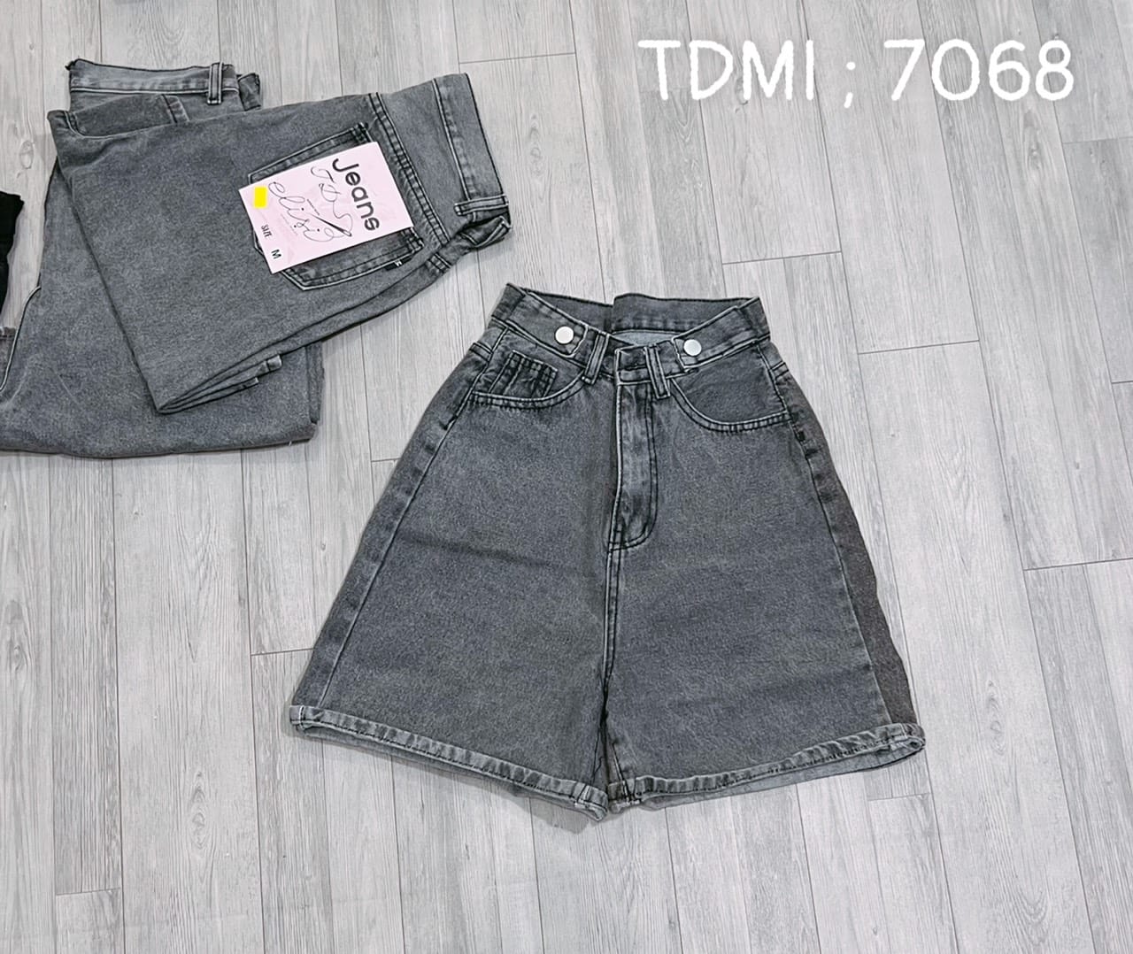 Quần Short Jean Ngố Rách Ulzzang 2022