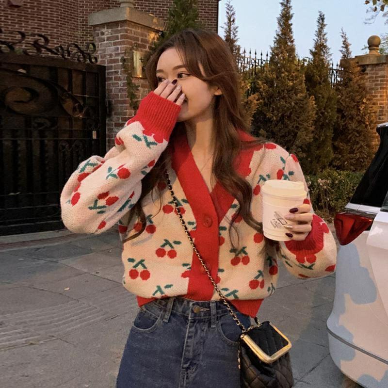 Hình ảnh Hàng Sẵn_Áo len cardigan nữ họa tiết cherry đỏ phong cách Hàn