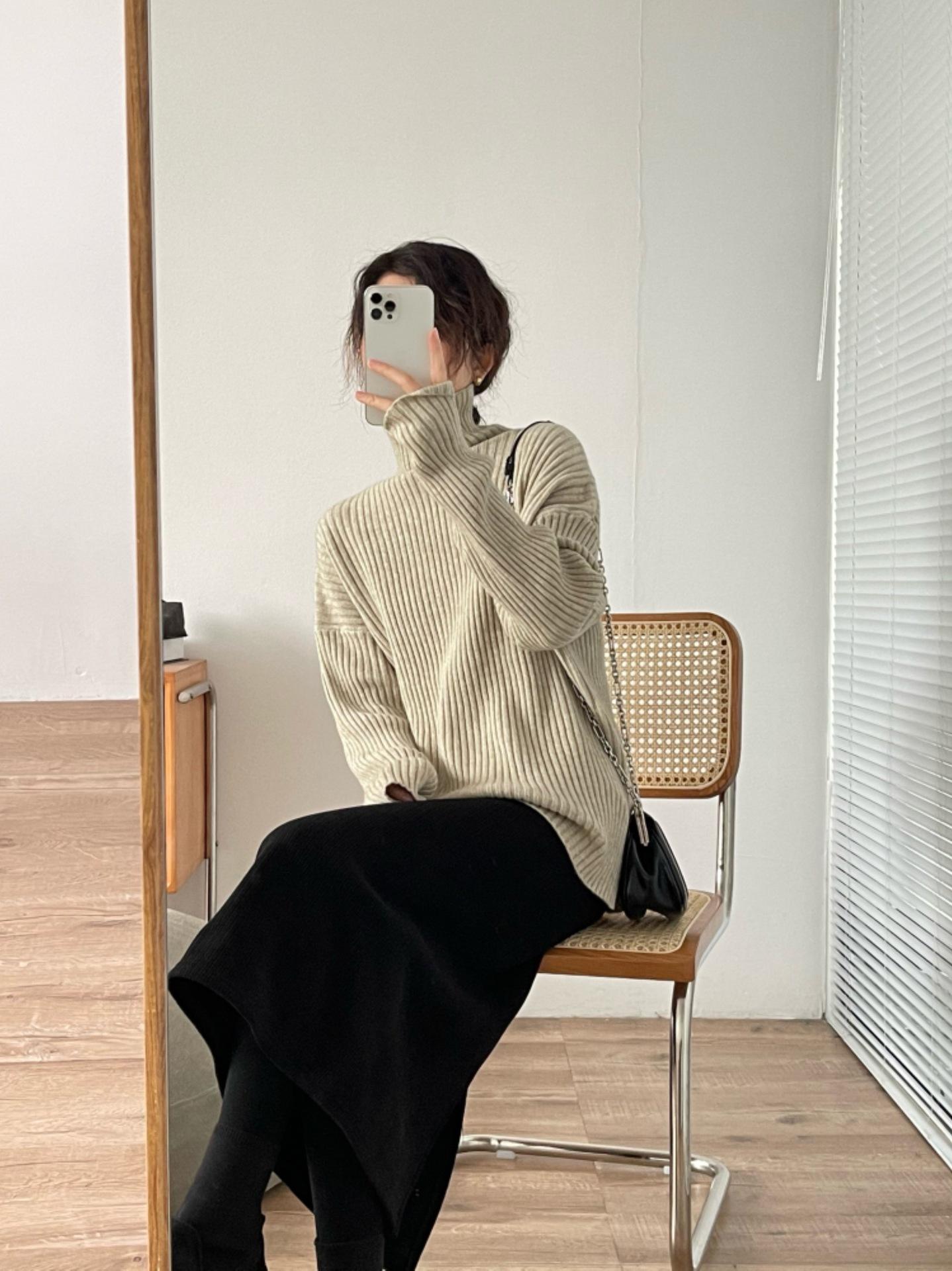 Mục nhiều màu thuận lợi nhất! Bạn cần mặc riêng để mặc bên trong Áo len sọc đơn giản, mềm mại, thân thiện với da, cổ cao, mỏng và có sọc.