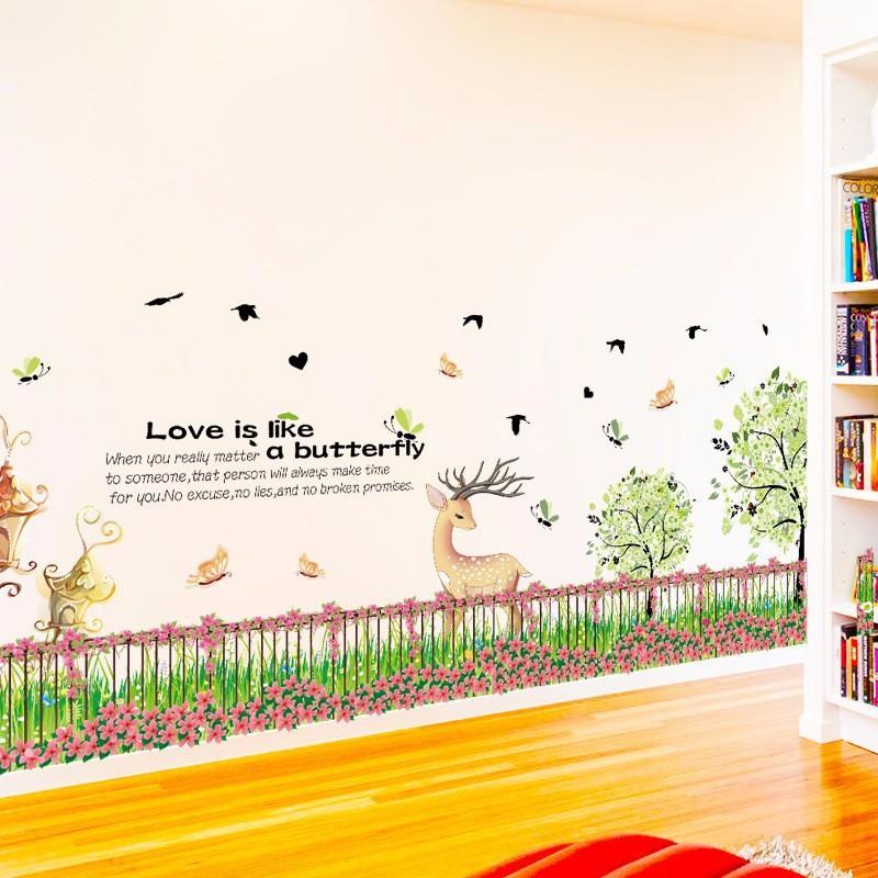 Decal dán tường cho bé hình hàng rào vườn hoa hươu sao