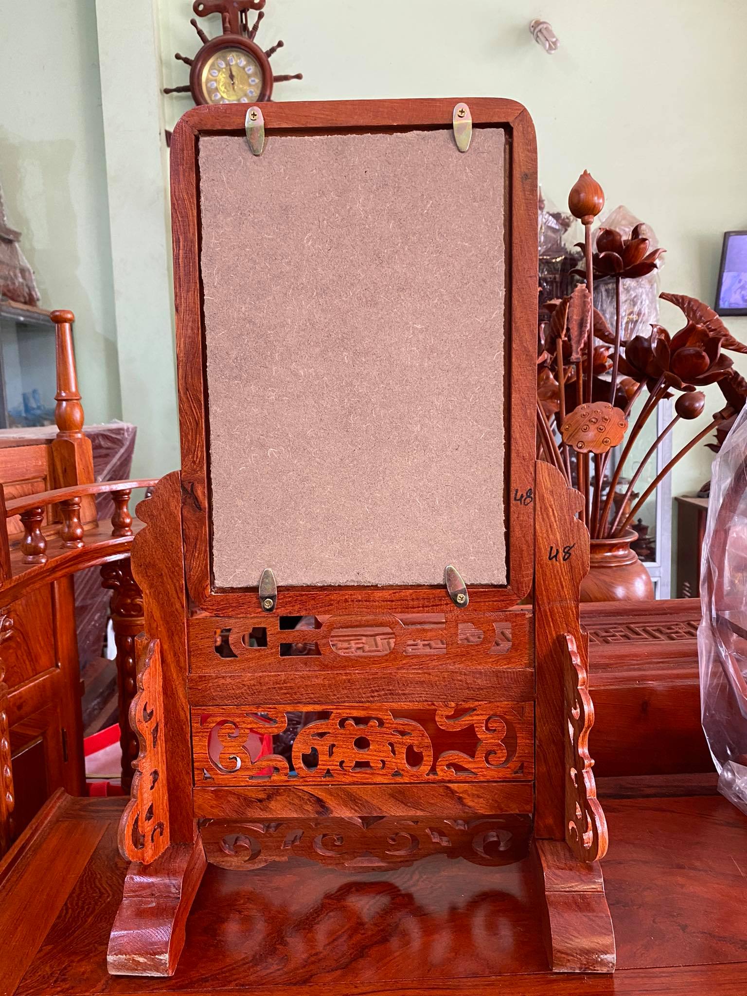 Khung ảnh thờ gỗ hương ta cực đẹp