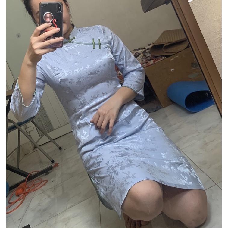 Sườn xám xinh chất gấm tơ và lụa hàn