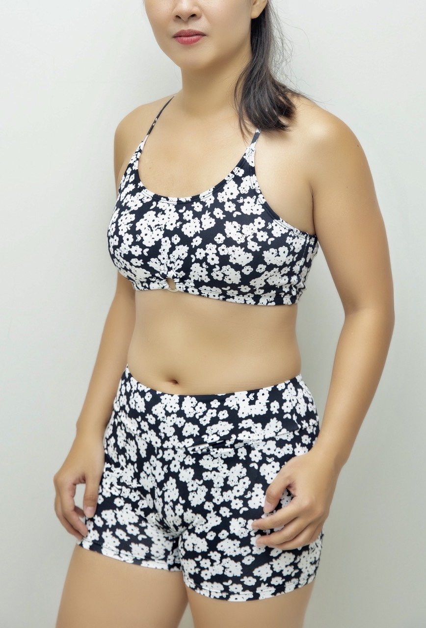Áo bikini đa năng Gym-to-swim LMcation Ana - Hoa Nhí Đen Trắng