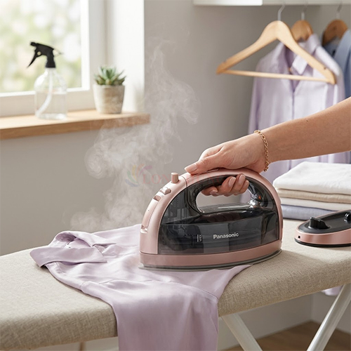 Bàn ủi hơi nước Panasonic NI-WL35PNRA - Hàng chính hãng
