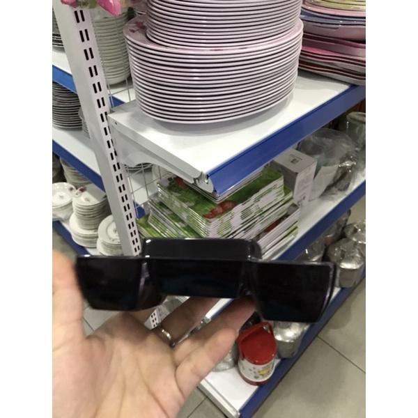 Đĩa chấm đen 3 ngăn C107