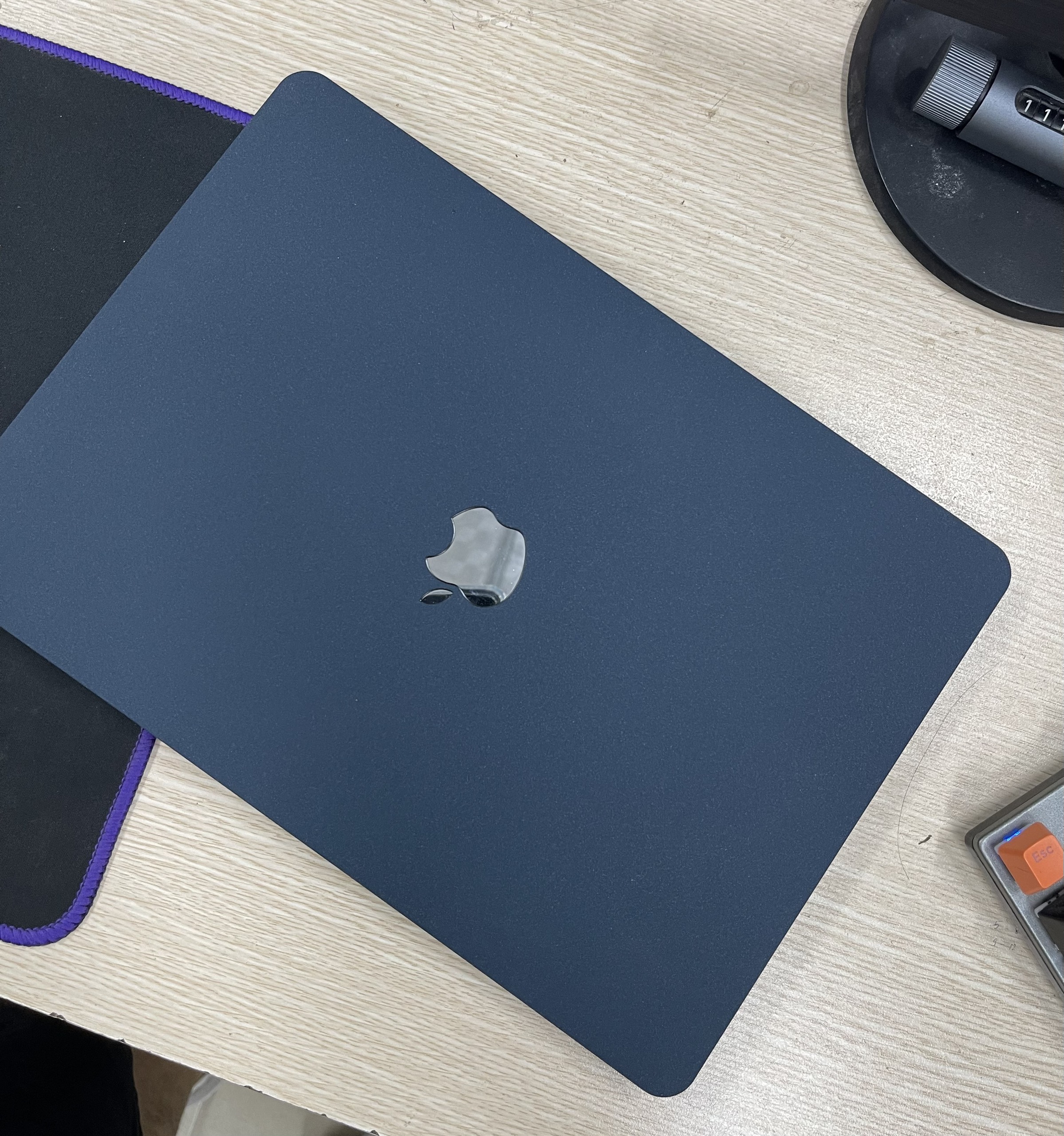 Case Ốp Macbook màu Midnight cao cấp cho Macbook Air 15" M2
