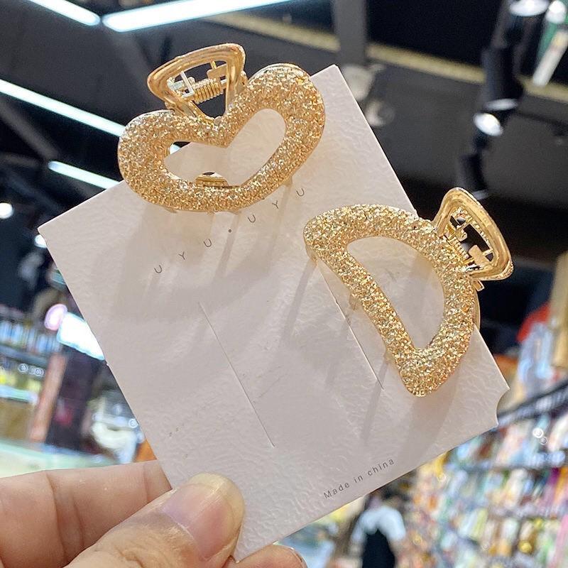 HOT TREND Kẹp càng cua mạ màu vàng sang trọng Hàn Quốc Tatitava