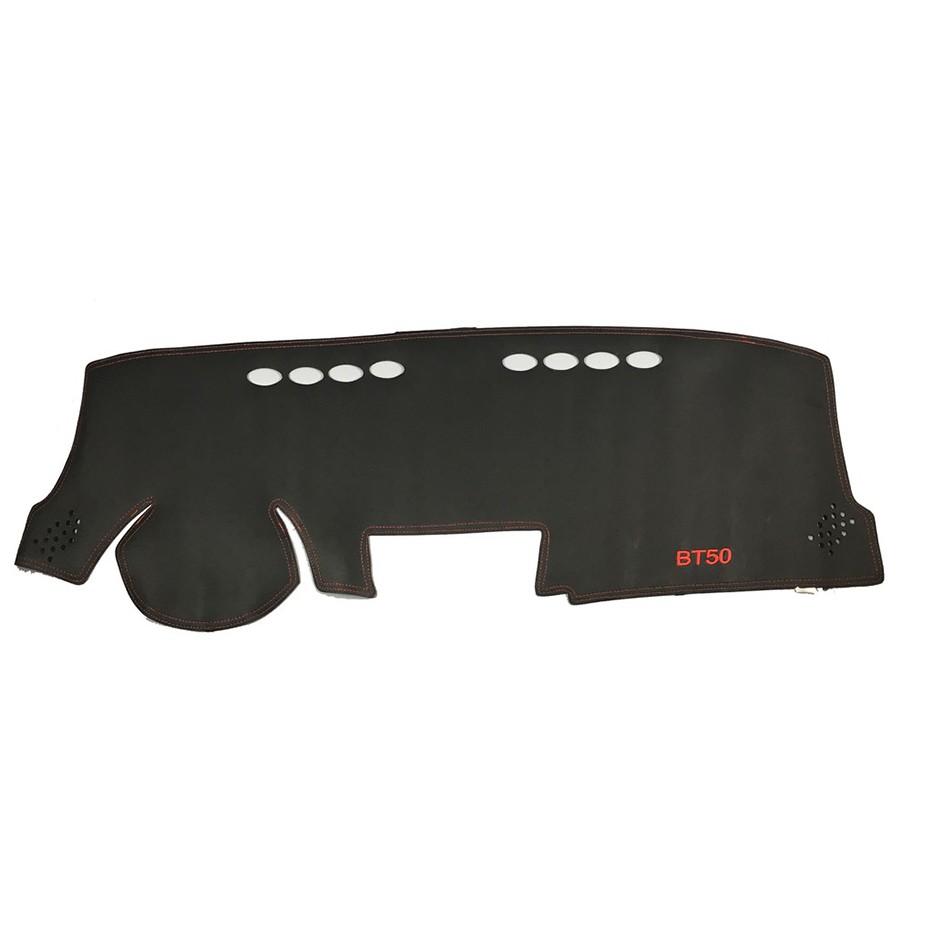 Thảm taplo vân dành cho da cacbon cao cấp dòng xe Mazda BT 50 đời 2015-2021