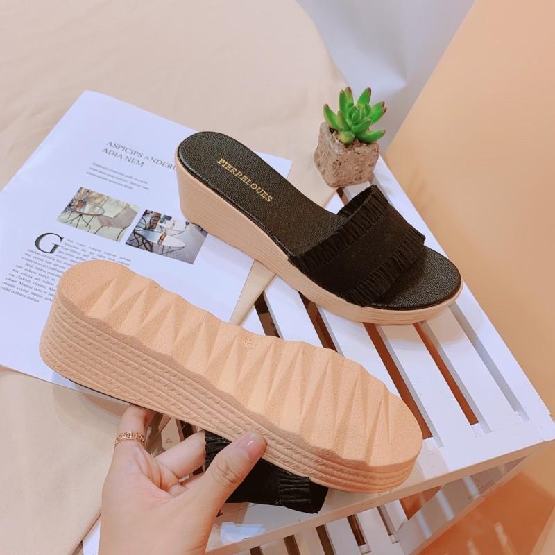 Dép đế xuồng quai ngang bản nhún