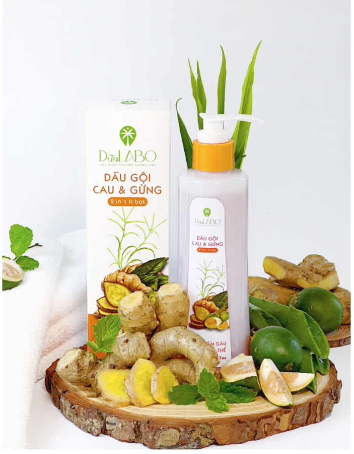 Dầu Gội Cau Và Gừng Dừa LABO : Sạch gàu ngay trong lần đầu sử dụng. Kích thích tuần hoàn da dầu, giúp thư giãn, làm sạch sâu từ bên trong.