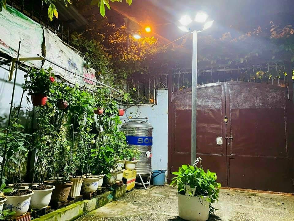 Đèn Năng Lượng Mặt trời UFO 250W