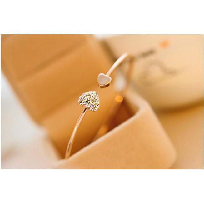 Vòng tay mở tình yếu thiết kế hình trái tim, đính kim cương, VTA005