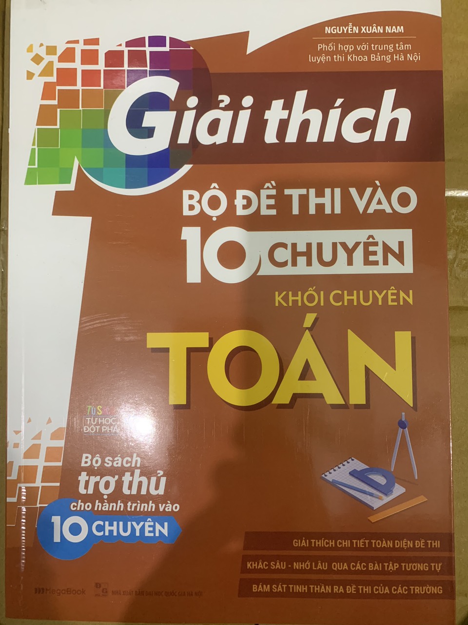 Giải Thích Bộ Đề Thi Vào 10 Chuyên - Khối Chuyên Toán