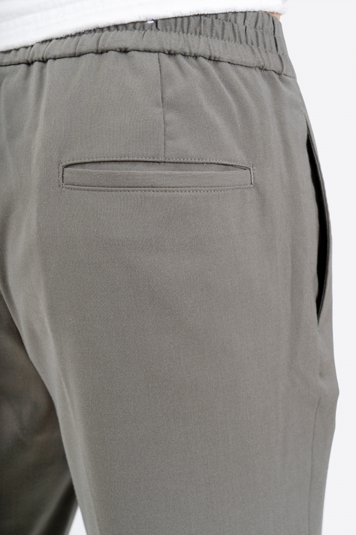 QUẦN VẢI LƯNG THUN ROUTINE . FORM SLIM CROP - 10F22PFO006 | LASTORE MENSWEAR