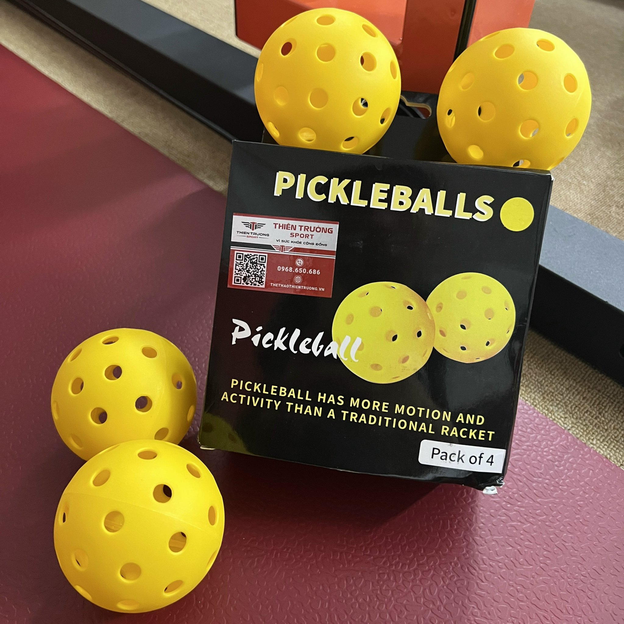 Hộp 4 bóng Pickleball Leatou 40 lỗ 26g bằng nhựa PE T THIEN TRUONG SPORT