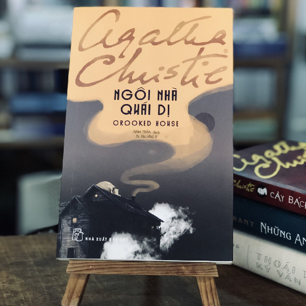 Sách Ngôi Nhà Quái Dị - Agatha Christie
