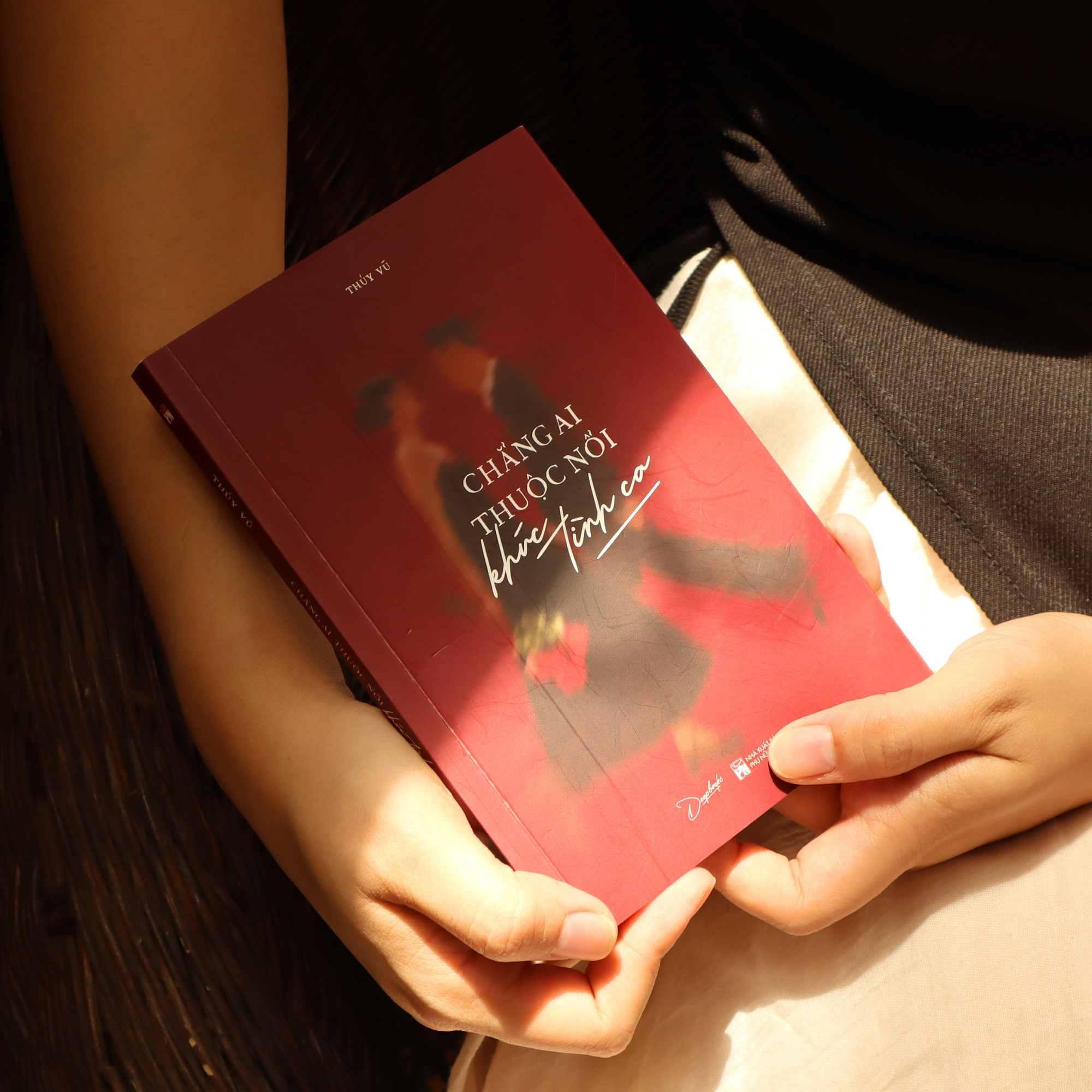 Sách Chẳng Ai Thuộc Nổi Khúc Tình Ca