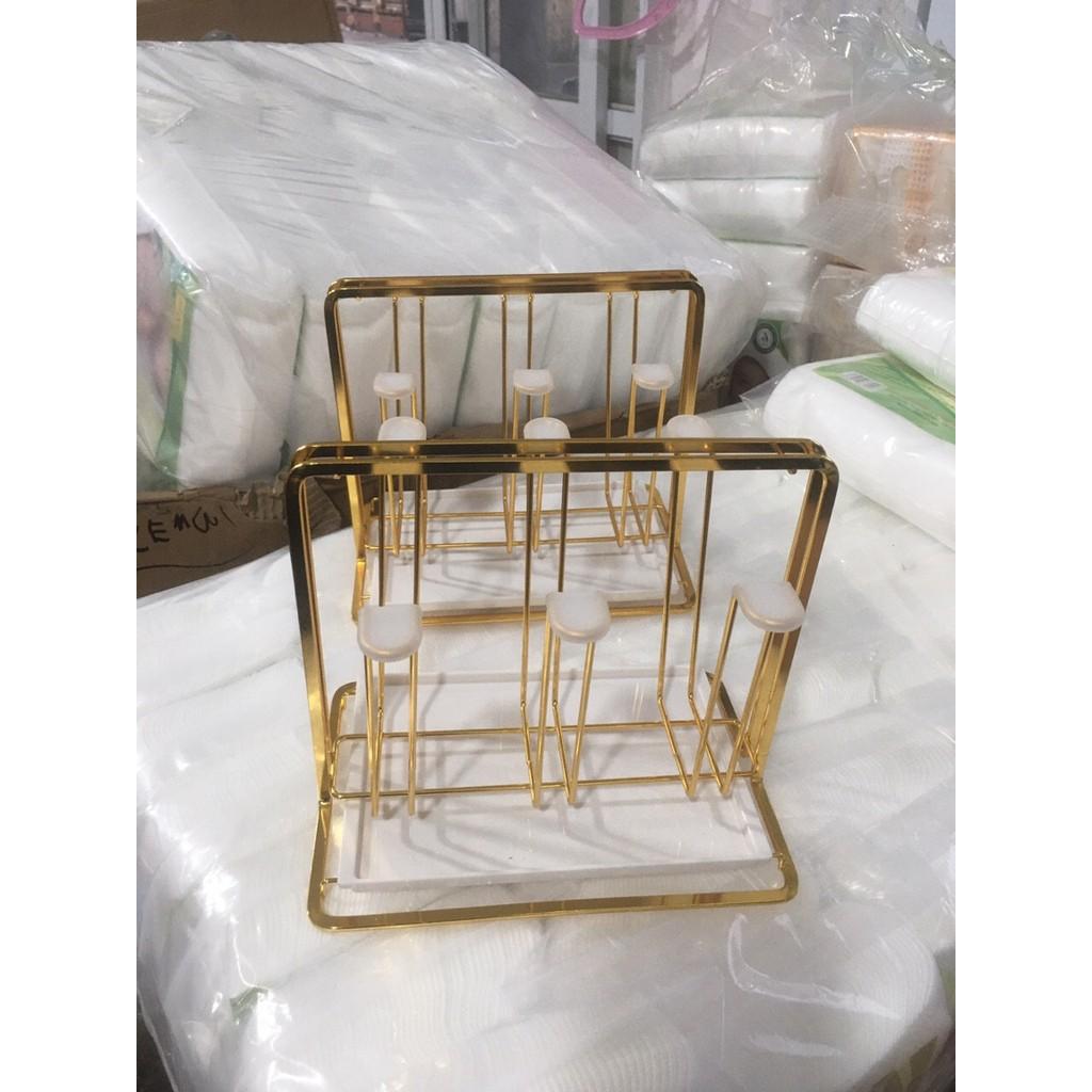 Giá úp cốc mạ vàng