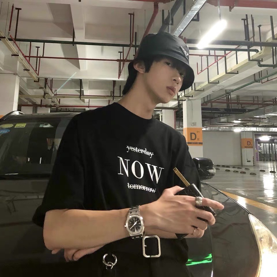 Áo Thun Nam Tay Lỡ Unisex cổ Tròn chất liệu vải cotton màu đen form rộng in chữ NOW phong cách độc chất TheNgaustyle