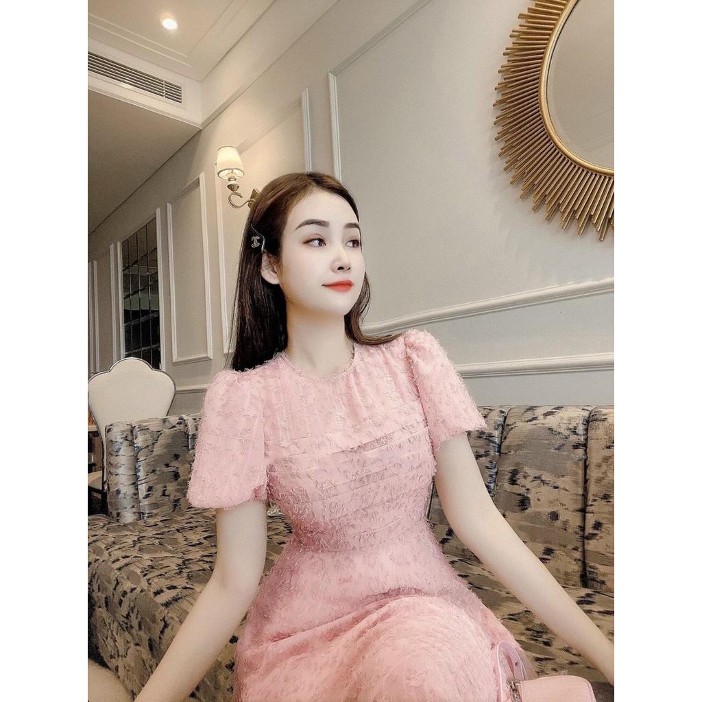 ĐẦM MAXI LÔNG VŨ XẾP LY NGỰC CỔ TRÒN TAY NGẮN PHỒNG DÁNG XÒE