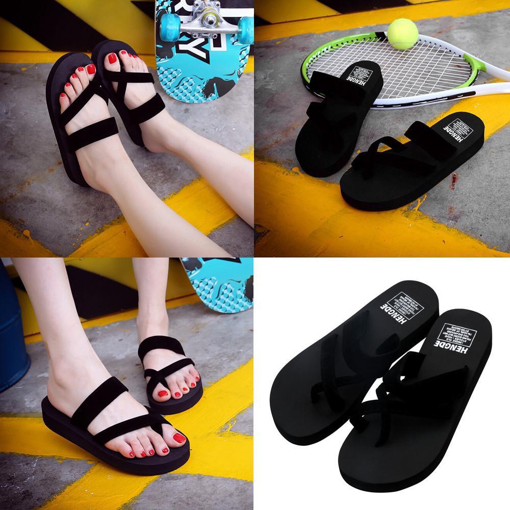 1 đôi dép sandal đi biển nam nữ bền đẹp