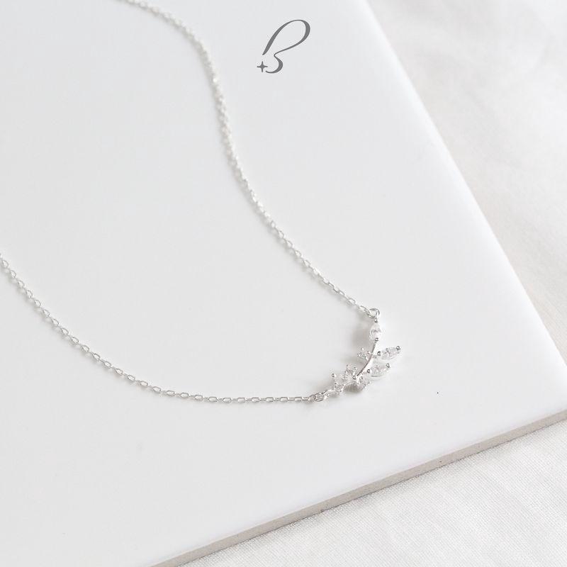Vòng cổ bạc Bling it kiểu chiếc lá đính đá BIVC195