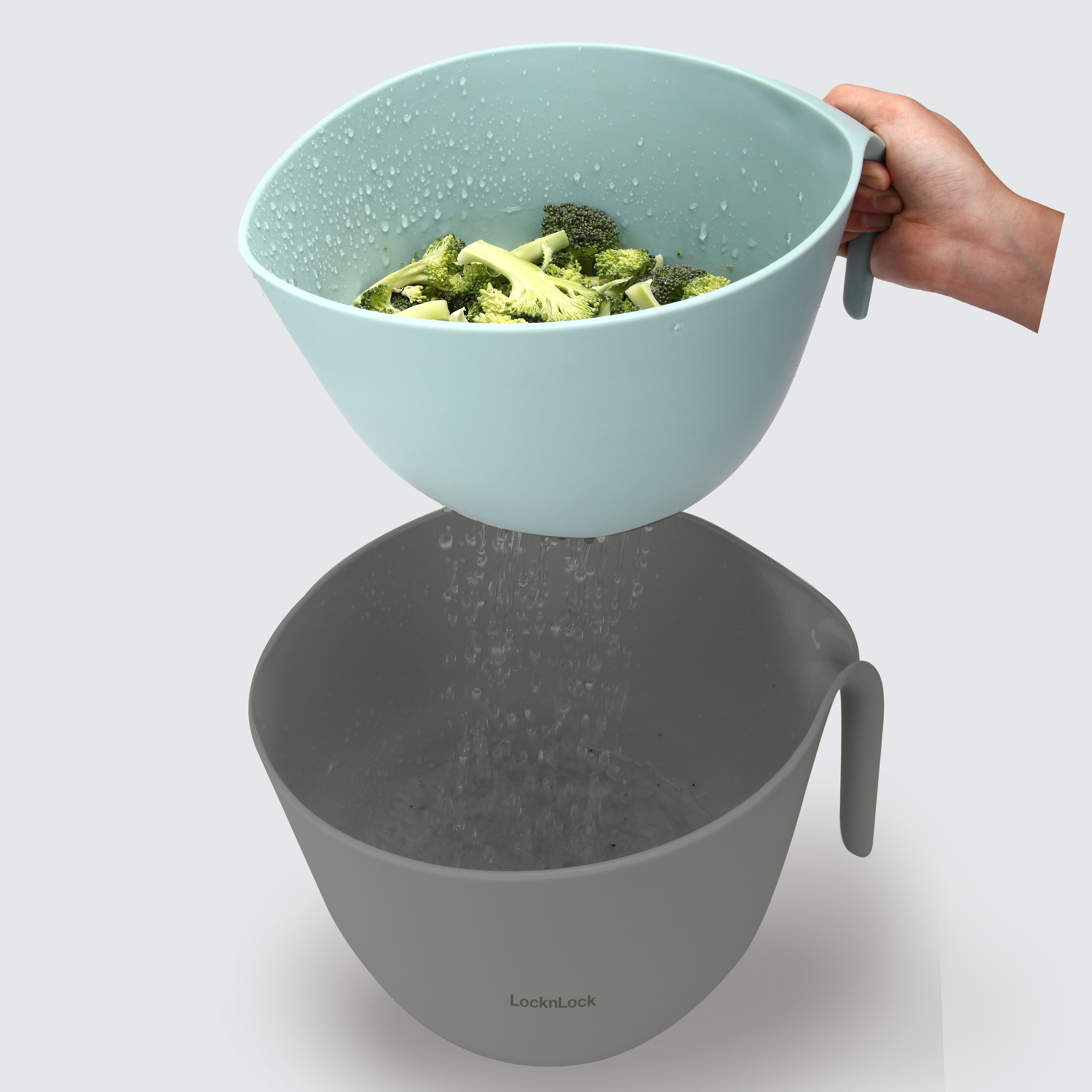 Rổ kèm thau Lock&amp;Lock Mixing Bowl with Colander CKB014GRY - Hàng chính hãng, rổ đựng có rãnh để ráo nước