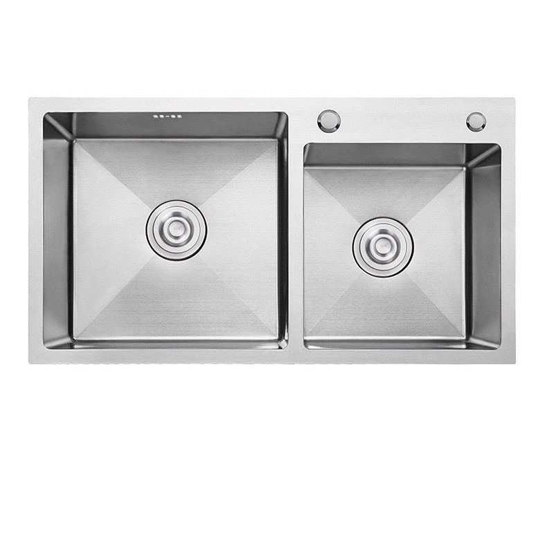 Combo chậu rửa chén bát inox 8245 hố lệch, vòi rửa bát inox nóng lạnh Lò xo, rá inox, bình xà phòng, bộ xả chậu