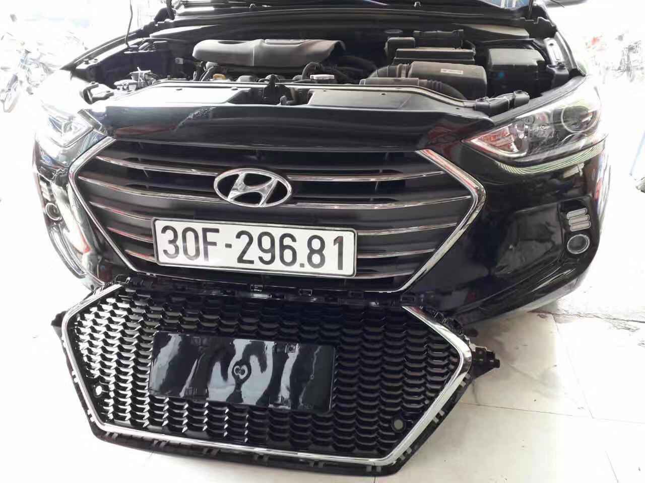 Mặt Ca Lăng Độ Dành Cho Elantra 2016/2018 Đen Bóng Có Viền Mạ