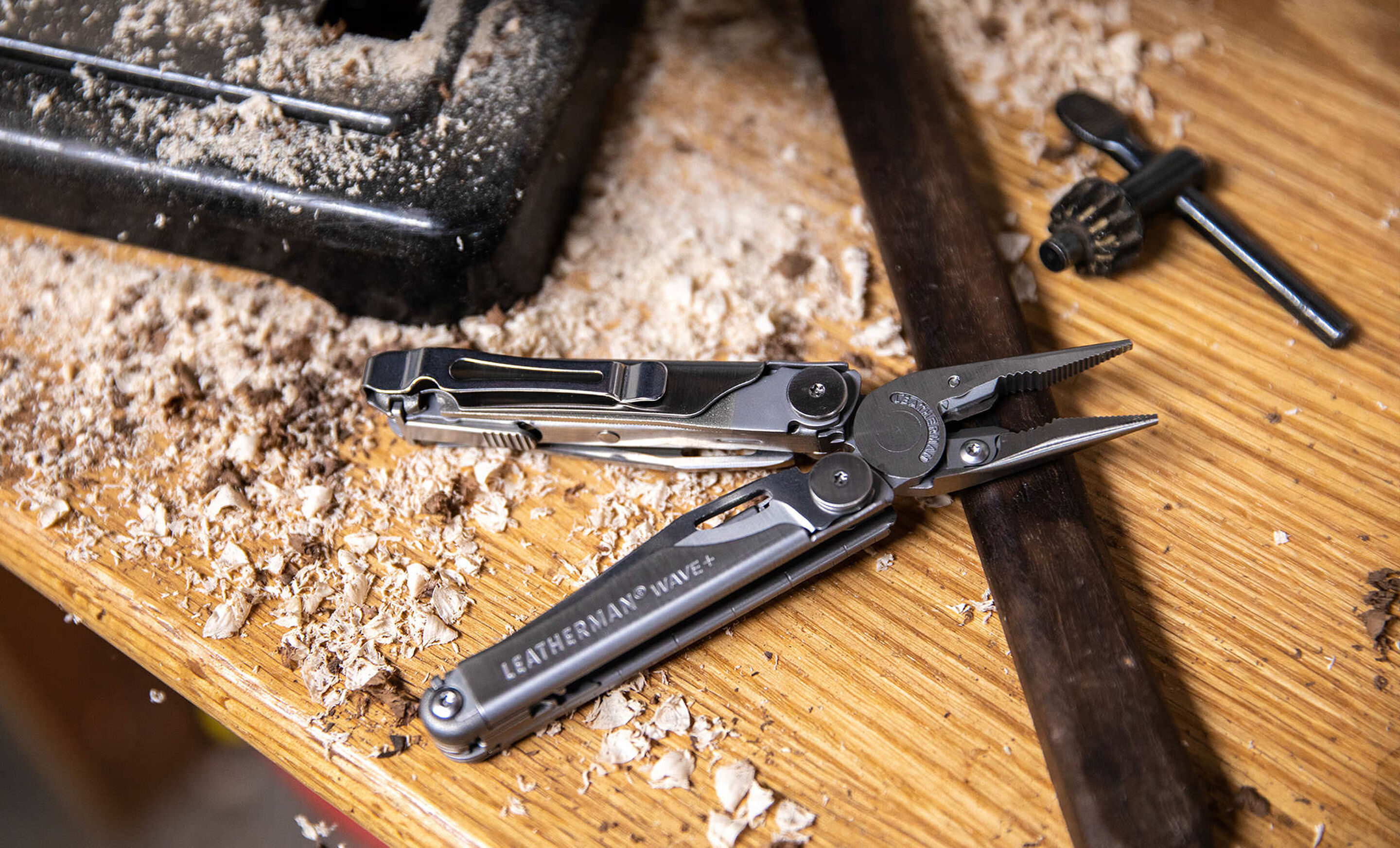 Dụng cụ cầm tay đa năng Leatherman Wave Plus Silver (18 tools)