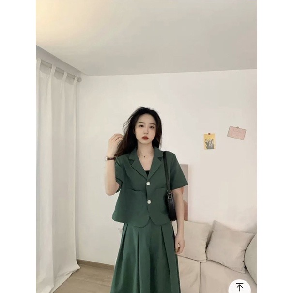 Set áo vest kèm chân váy xếp ly midi ulzzang