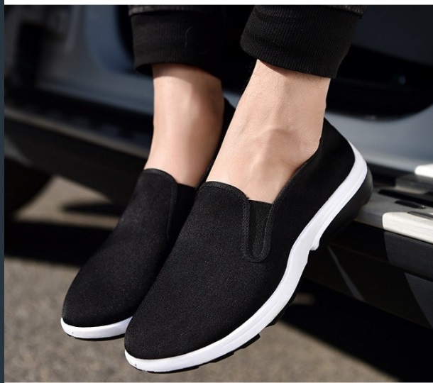 Giày nam slip on vải trơn SM028