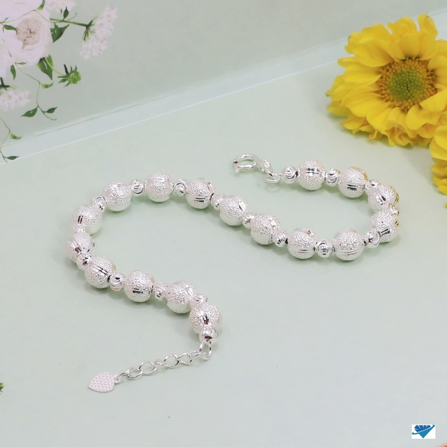 Vòng tay nữ bạc bi chất liệu bạc s925 MS023