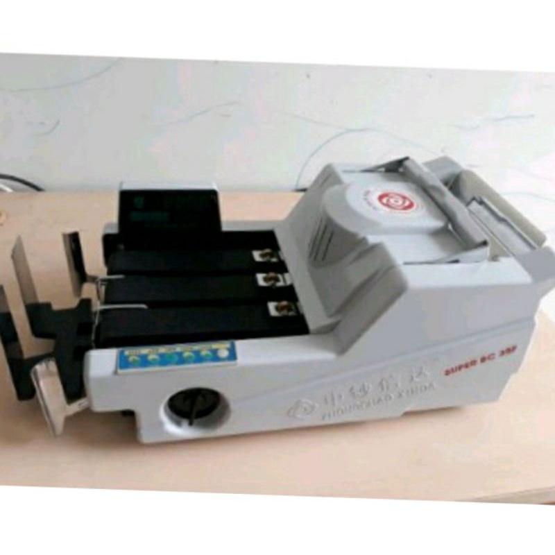 Máy đếm tiền xinda supper bc_28F, phát hiện tiền lẫn loại,phát hiện tiền gi.ả chính xác cao