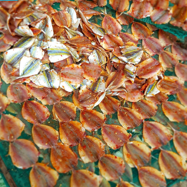 Cá Chỉ Vàng 2 Nắng Khay 500g