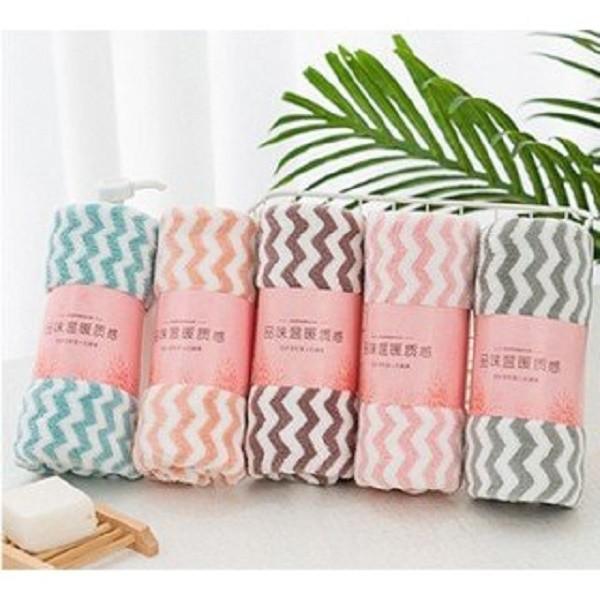 Set 2 khăn mặt kẻ Hàn Quốc