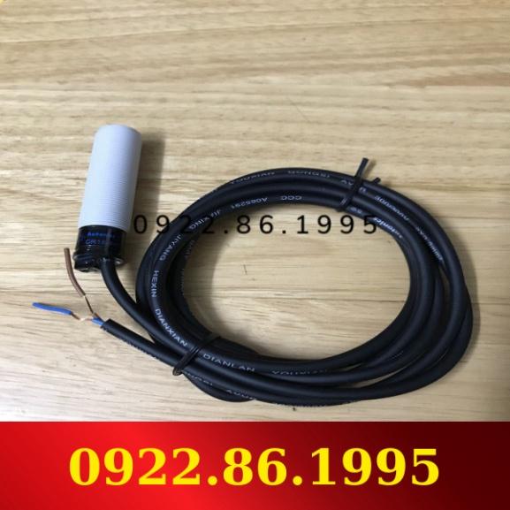 Cảm biến tiệm cận điện dung CR18-8AO mới