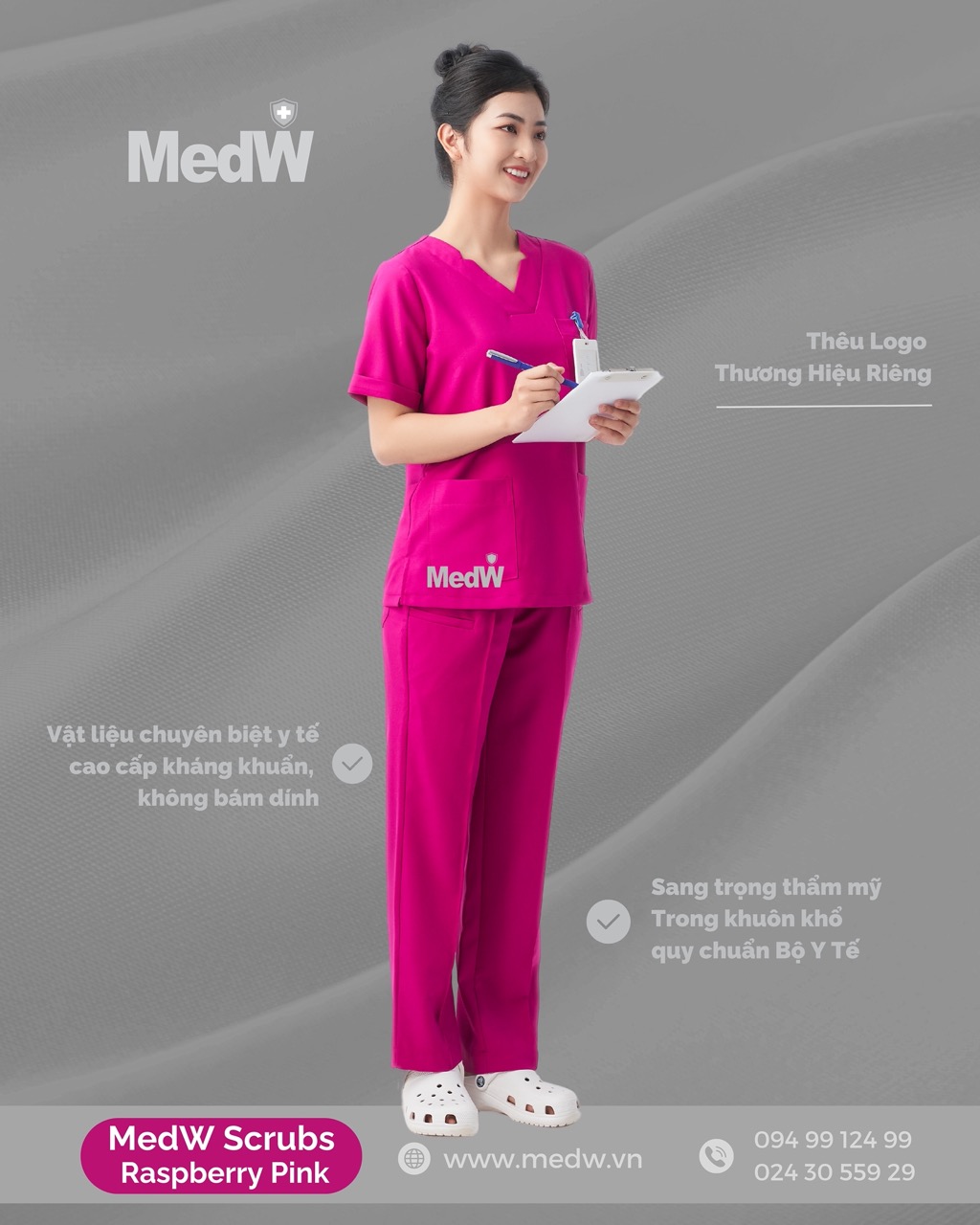 MedW Scrubs Y Tế (Nữ) Diana Hồng Berry Bộ Trang Phục Bác Sĩ Bác Sĩ, Điều Dưỡng Phòng Khám, Bệnh Viện Thẩm Mỹ Viện, Spa. MedW Trang Phục Y Tế Cách Tân Thiết Kế Pháp, Vật Liệu Chuyên Biệt Y Tế Nhập Khẩu Cao Cấp Mềm Như Lụa, Không Bám Dính, Xếp Ly Không Nhăn