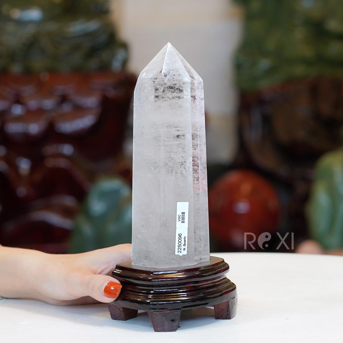 Trụ đá thạch anh trắng 1,05kg - 22,5cm