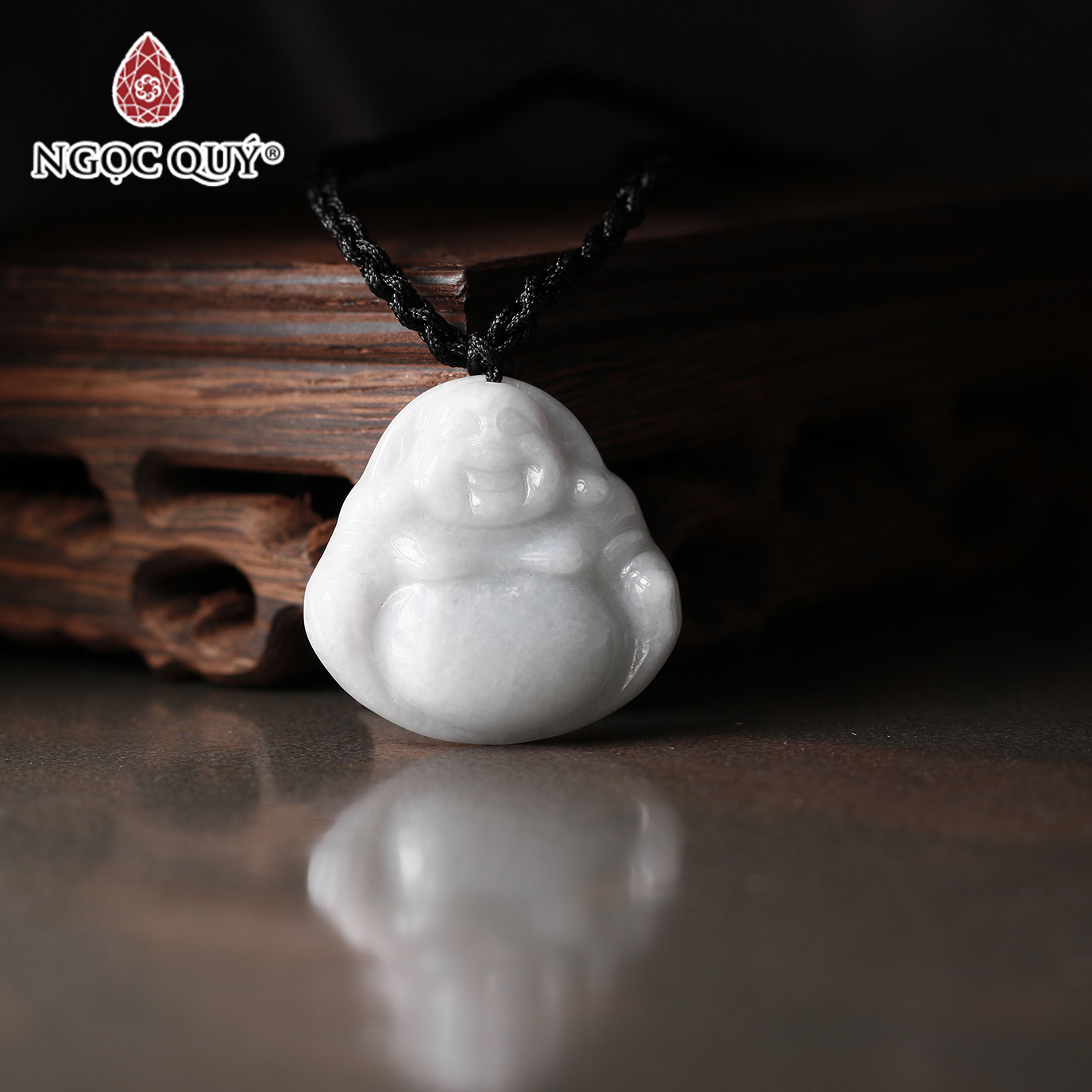 Mặt dây chuyền phật Di lặc đá cẩm thạch xanh nhạt mệnh hỏa, mộc - Ngọc Quý Gemstones