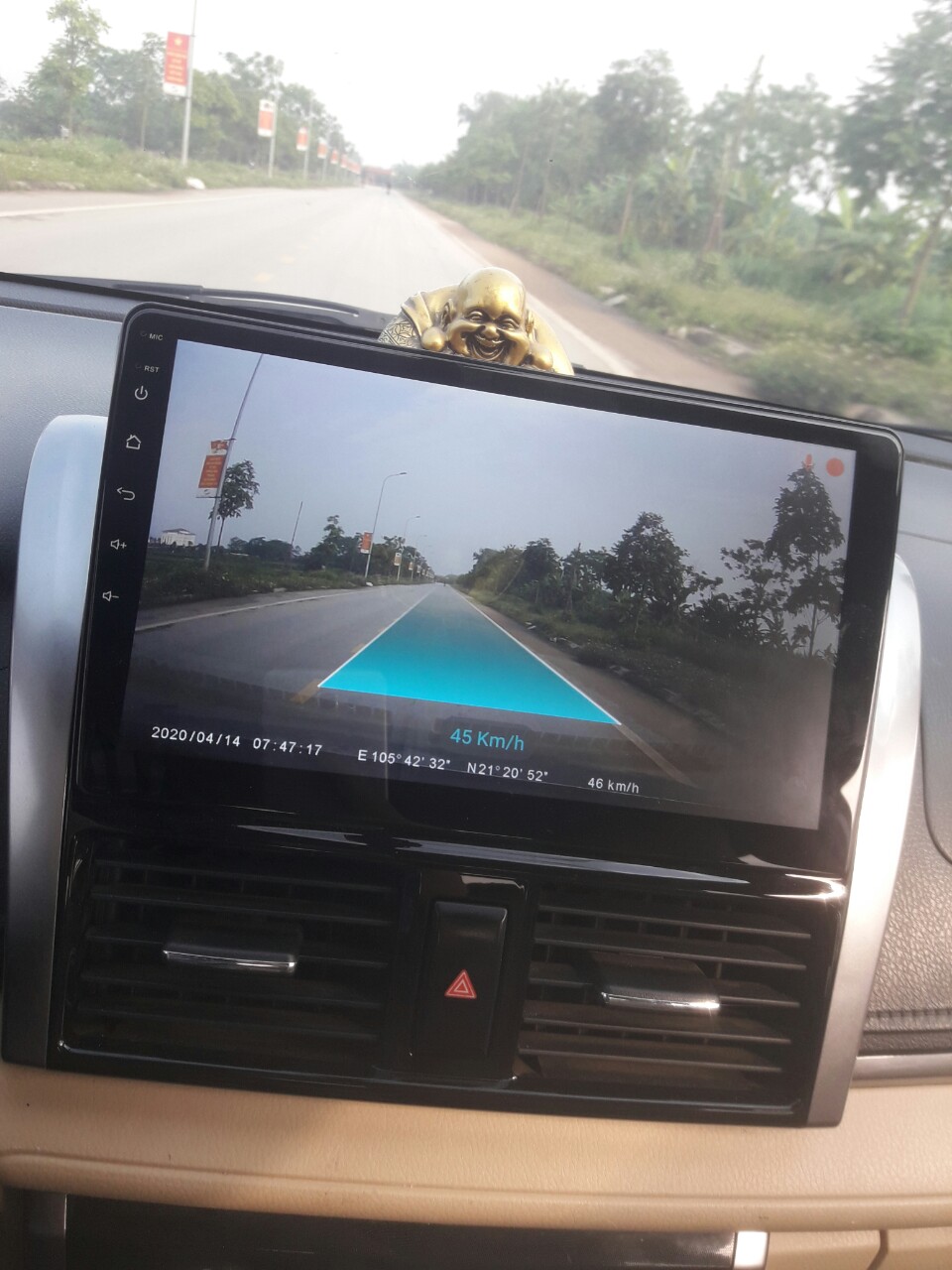 Chia sẻ: CAMERA HÀNH TRÌNH U6 ANDROID Full HD Siêu nét GPS/ADAS hỗ trợ lái xe thông minh, Kết Nối Đầu DVD Màn Hình Android Cho XE