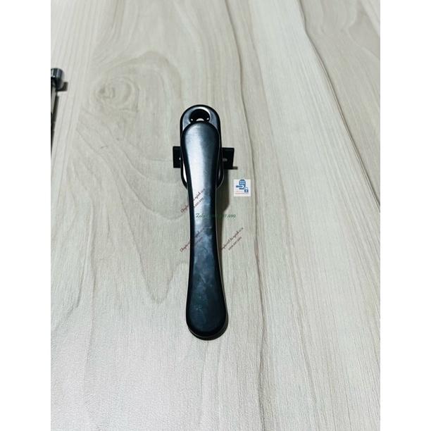 Tay nắm muỗng cửa xếp trượt nhôm xingfa
