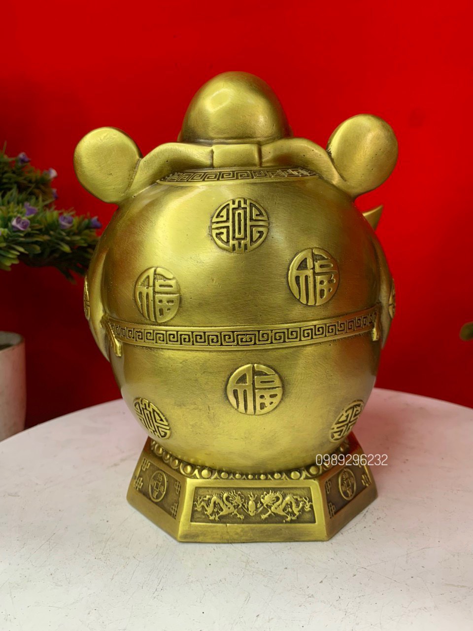 Tượng Thần Tài đứng bằng đồng vàng